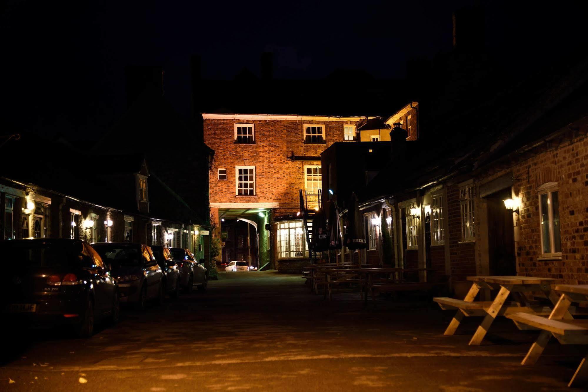New Inn Hotel Lechlade Exterior foto